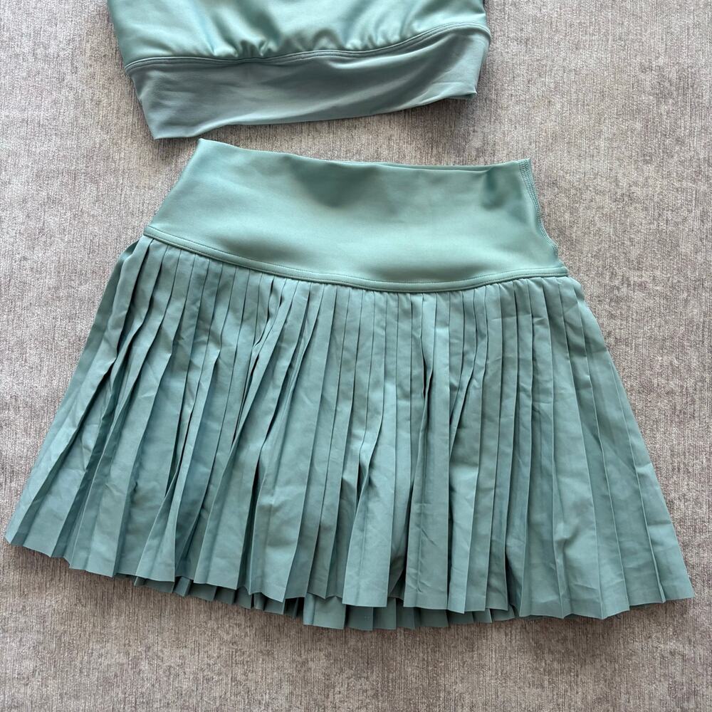 Alo Yoga Skirt Set - Picture 2 of 6